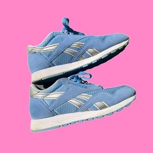 Vintage Reebok Sneakers (vintage, y2k/90s blue reebok sneakers / tennis shoes)
